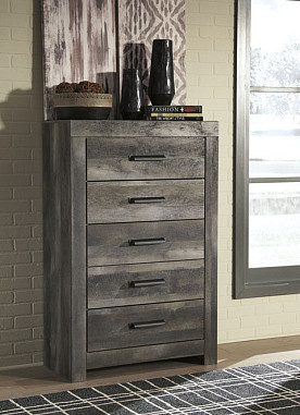 Wynnlow - Rustic Gray Chest