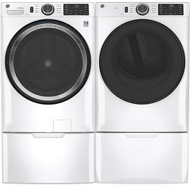 GE White 4.8 cu ft Washer/7.8 cu ft Dryer w/Pedestals